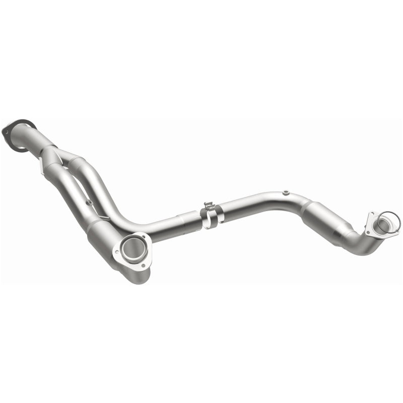 Magnaflow 07-10 GMC Sierra 2500 HD 6.0L Direct Fit Converter Magnaflow