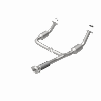 Magnaflow 2004 Buick Rainier 5.3L Direct Fit Converter Magnaflow