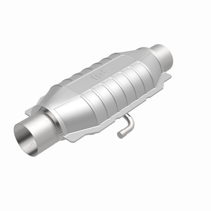 MagnaFlow Conv Universal 2.25in Inlet/Outlet Center/Center Oval Magnaflow