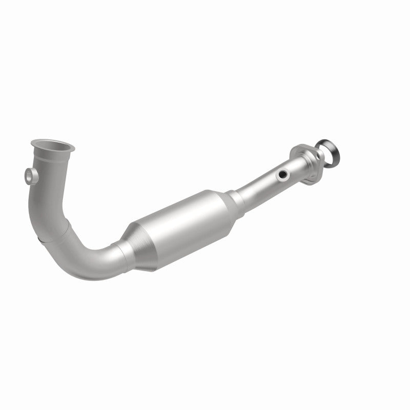 MagnaFlow Conv Direct Fit OEM 2004 Jeep Liberty Underbody Magnaflow