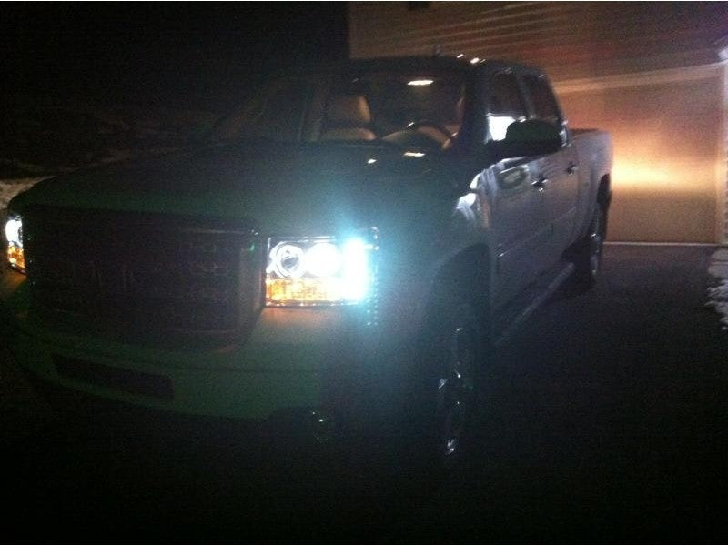 Spyder GMC Sierra 1500/2500/3500 07-13 Projector Headlights LED Halo- LED Chrome PRO-YD-GS07-HL-C SPYDER