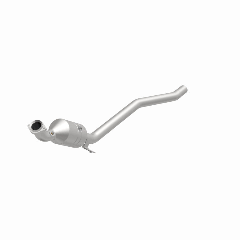 Magnaflow Conv DF 2006-2011 R350 3.5 L Underbody Magnaflow