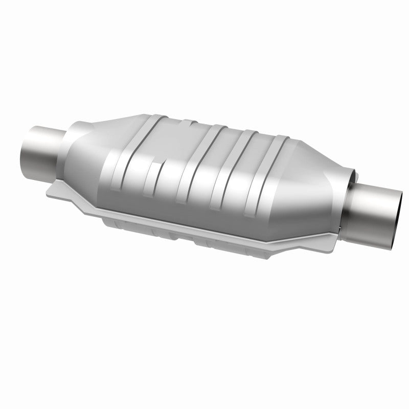 MagnaFlow Conv Univ 2.5in Inlet/Outlet Center/Center Oval 12in Body L x 7in W x 16in Overall L Magnaflow