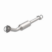 Load image into Gallery viewer, MagnaFlow Conv Direct Fit OEM 2003-2004 Toyota Tundra Underbody - 28.75in Length