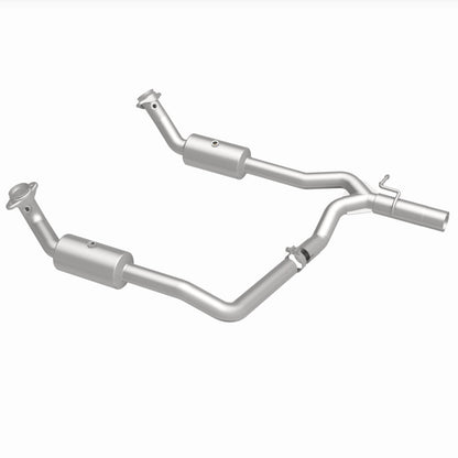 Magnaflow 09-13 Ford E-350 Super Duty V10 6.8 OEM Underbody Direct Fit Catalytic Converter Magnaflow