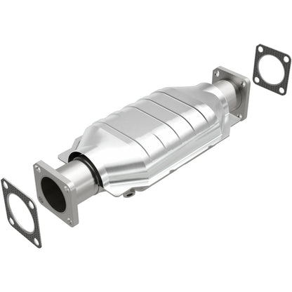 MagnaFlow California Converter Direct Fit 75-82 Chevrolet LUV 1.8L / 86-91 Isuzu Trooper 2.3L Magnaflow