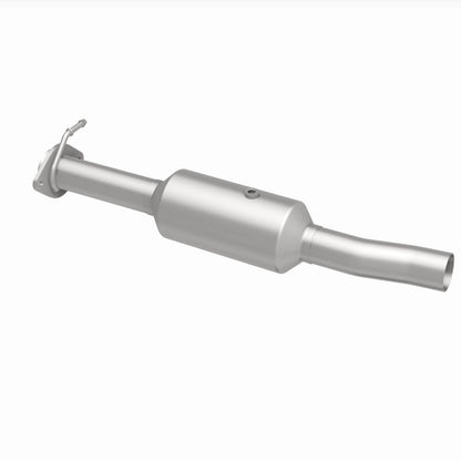 MagnaFlow 09-10 Ford F-550 Super Duty V10 6.8L Rear Underbody Direct Fit Catalytic Converter Magnaflow