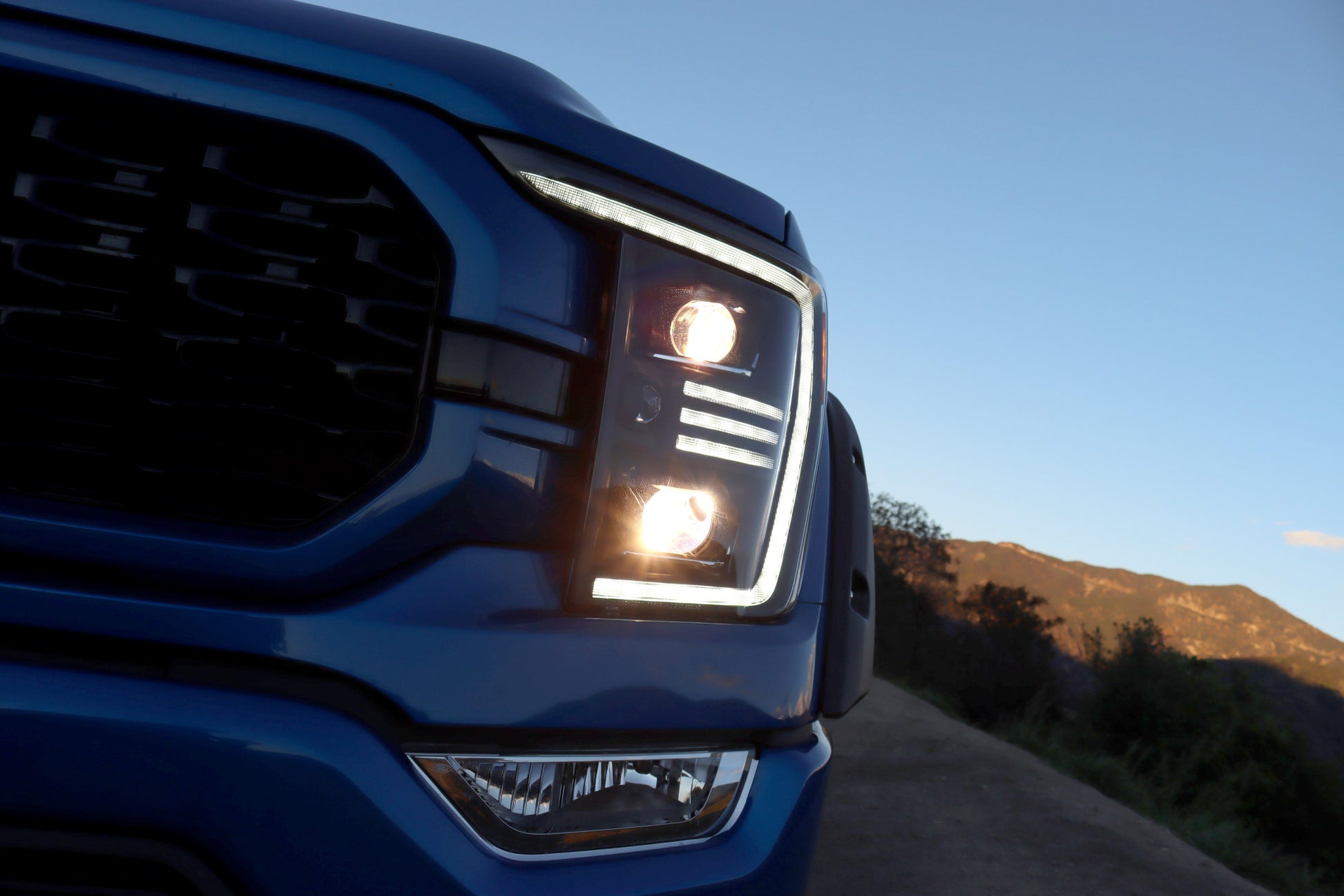 AlphaRex 21-23 Ford F150 PRO-Series Halogen Projector Headlights Alpha-Black - 880294 AlphaRex