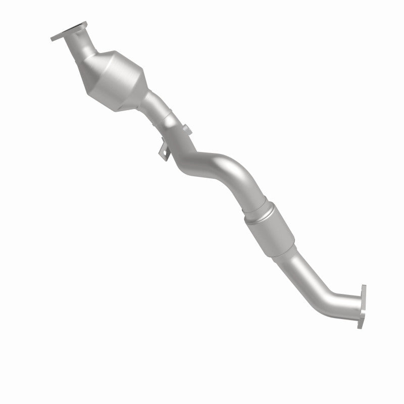 MagnaFlow Conv DF 07 VW Touareg 3.6L Front close Magnaflow