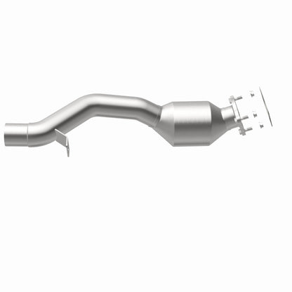 Magnaflow 10-11 Cayenne V8 4.8 OEM Underbody Direct Fit Converter Magnaflow