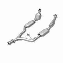 Load image into Gallery viewer, MagnaFlow Conv DF 96-98 Ford Mustang 3.8L