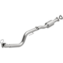 Load image into Gallery viewer, MagnaFlow 2009 Chevrolet Express 4500 V8 6.0L Right Underbody Catalytic Converter