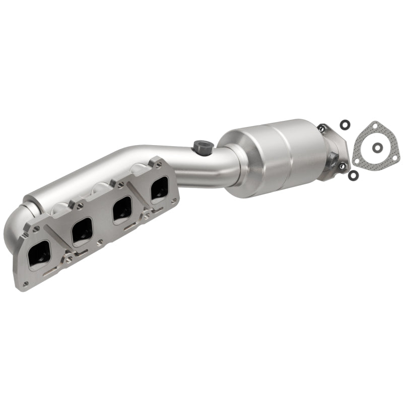 MagnaFlow Conv DF 02-04 VW Passat 4.0L Magnaflow