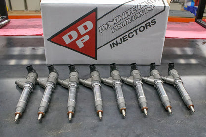 Dynomite Diesel DDPNLLY-100 45 percent over new injector set for 2004.5-2005 Chevy Silverado and GMC Sierra 2500HD and 3500 6.6L Duramax LLY trucks