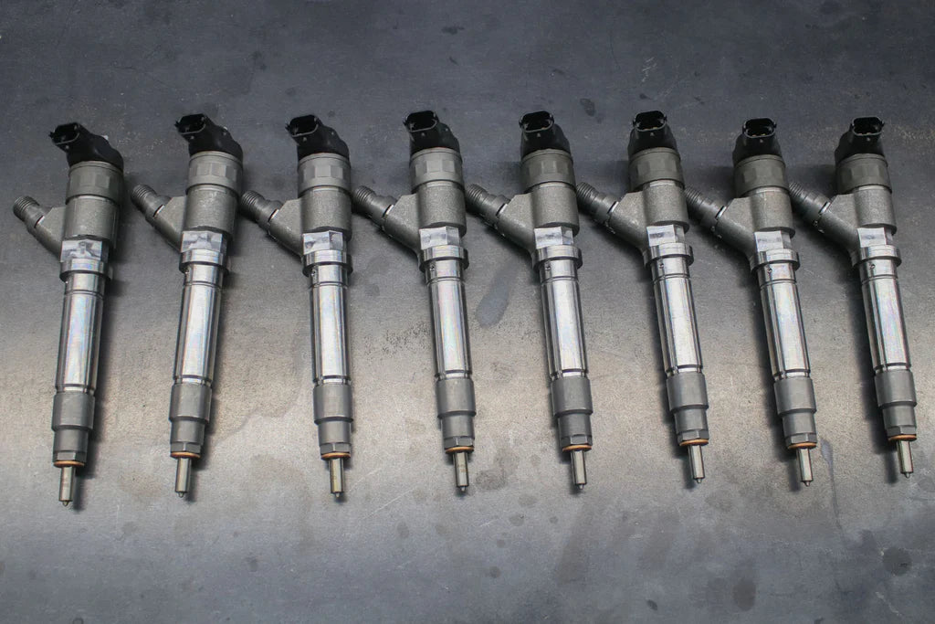 Dynomite Diesel DDPNLLY-100 45 percent over new injector set for 2004.5-2005 Chevy Silverado and GMC Sierra 2500HD and 3500 6.6L Duramax LLY trucks