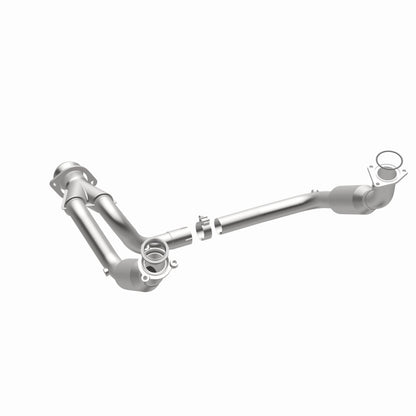 Magnaflow 09-10 Cadillac Escalade 6.2L Direct Fit Converter Magnaflow