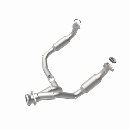MagnaFlow Conv DF 2007-2008 Cadillac Escalade 6.2L Magnaflow