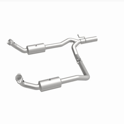 Magnaflow 09-13 Ford E-350 Super Duty V10 6.8 OEM Underbody Direct Fit Catalytic Converter Magnaflow