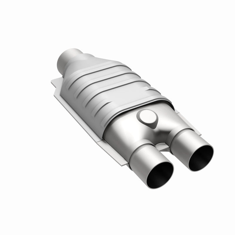 MagnaFlow Conv Univ 2inch Inlet/2.5inch Outlet Dual/Single Oval Shape Magnaflow