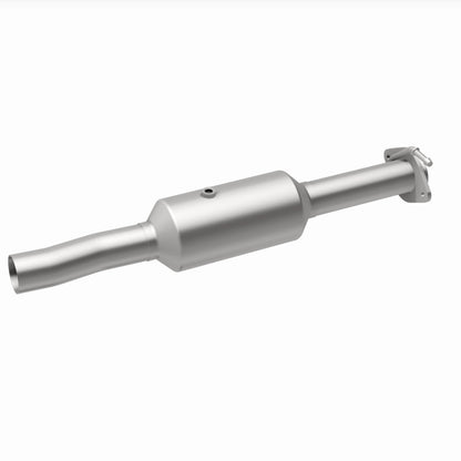 MagnaFlow 09-10 Ford F-550 Super Duty V10 6.8L Rear Underbody Direct Fit Catalytic Converter Magnaflow
