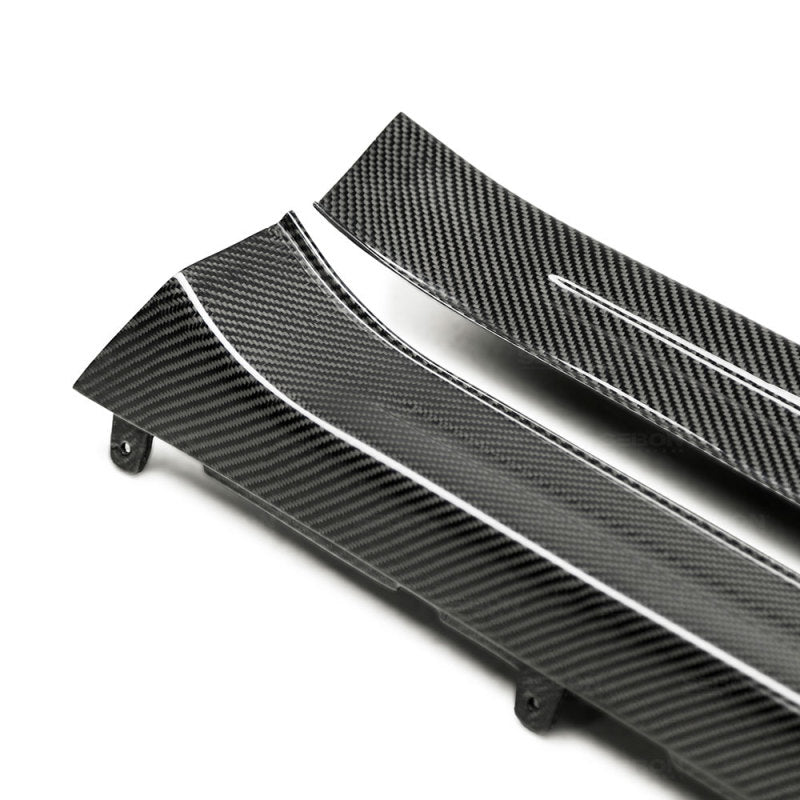 Seibon 09-10 Nissan GTR R35 OEM Style Carbon Fiber Door Sills (Pair)