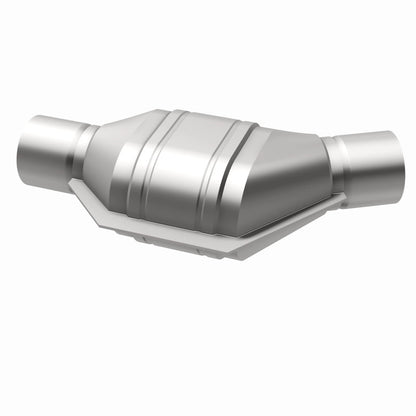 MagnaFlow Conv Univ 2.25in Inlet/Outlet Angled Offset/Center Calif OBDII Magnaflow