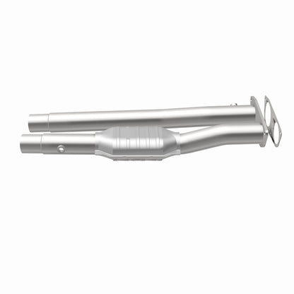 Magnaflow 96-99 Chevy C2500 Suburban 7.4L Direct Fit Converter Magnaflow