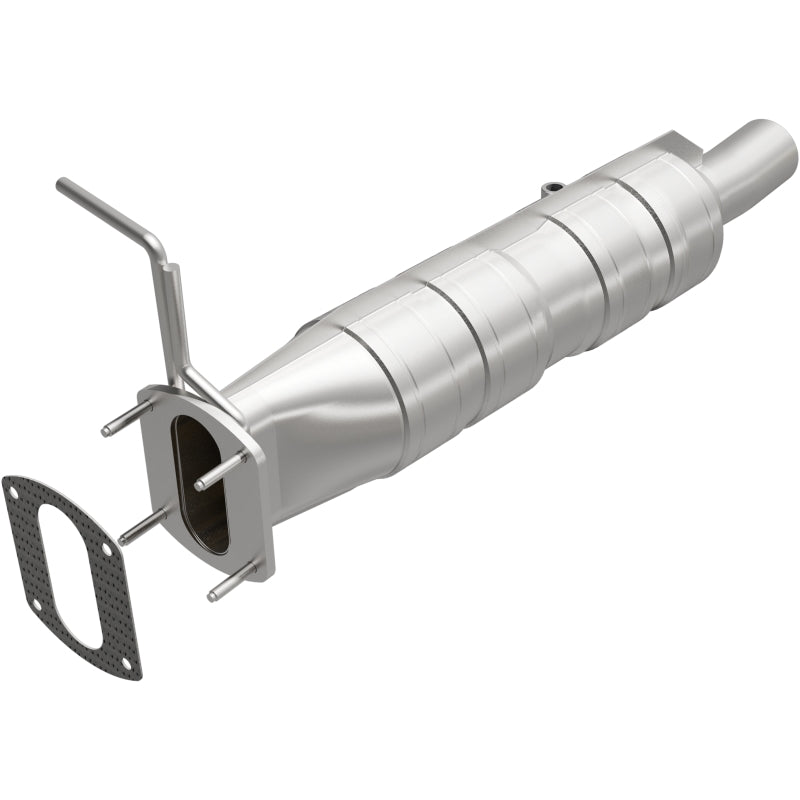 MagnaFlow 09-17 Ford F53 V10 6.8L Underbody Direct Fit Catalytic Converter Magnaflow