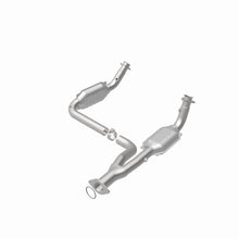 Load image into Gallery viewer, MagnaFlow Conv DF 07-09 Chevrolet/GMC Silverado/Sierra 2500 HD 6.0L Y-Pipe Assembly excludes Classic