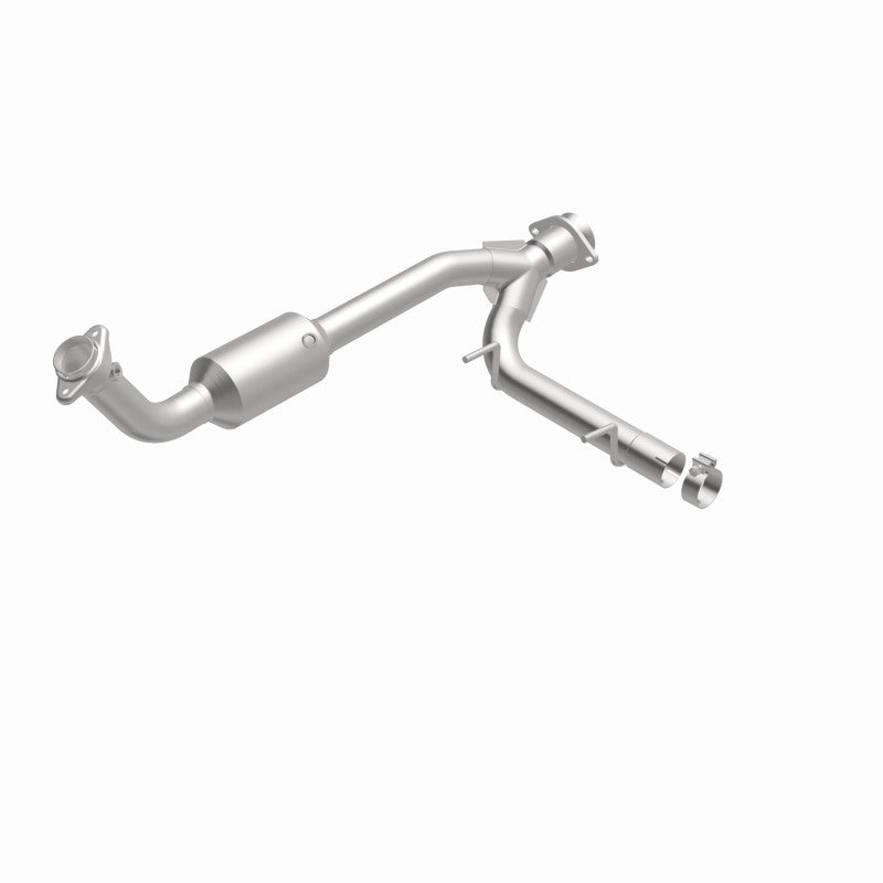 MagnaFlow Conv Direct Fit 05-06 Lincoln Navigator 5.4L w/ 3in Main Piping Magnaflow