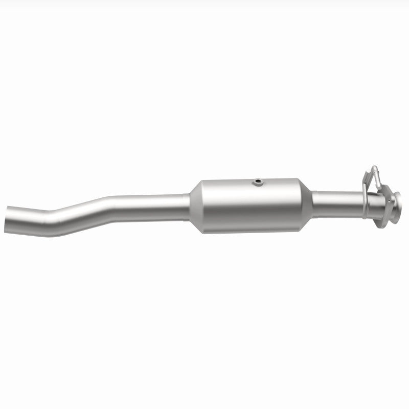 MagnaFlow 16-19 Ford F-650 V10 6.8L Underbody Direct Fit Catalytic Converter Magnaflow