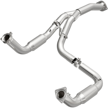 Magnaflow 11-15 Chevrolet Silverado 2500 HD 6.0L Direct Fit Converter Magnaflow