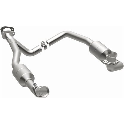 Magnaflow 2003 Ford E-350 Super Duty 5.4L Direct Fit Converter Magnaflow