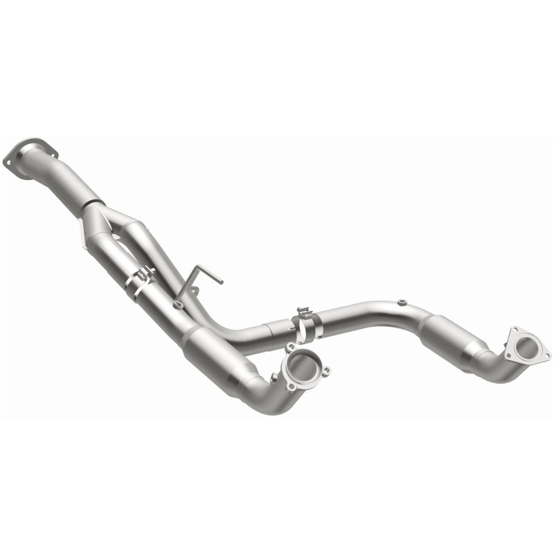 Magnaflow 11-15 Chevrolet Silverado 2500 HD 6.0L Direct Fit Converter Magnaflow