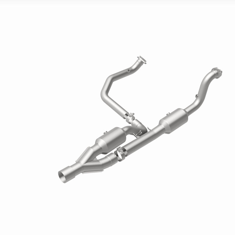 Magnaflow 14-18 2500 V8 6.4 OEM Underbody Direct Fit Converter Magnaflow