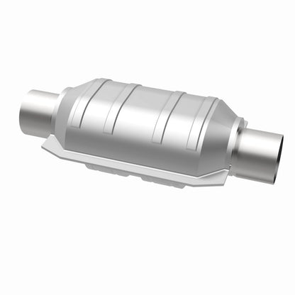 MagnaFlow Conv Univ 2.25 inch Inlet/Outlet Center/Center Oval (CA OBDII) Magnaflow