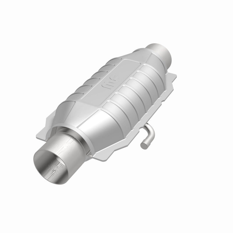 MagnaFlow Conv Universal 2.25in Inlet/Outlet Center/Center Oval Magnaflow