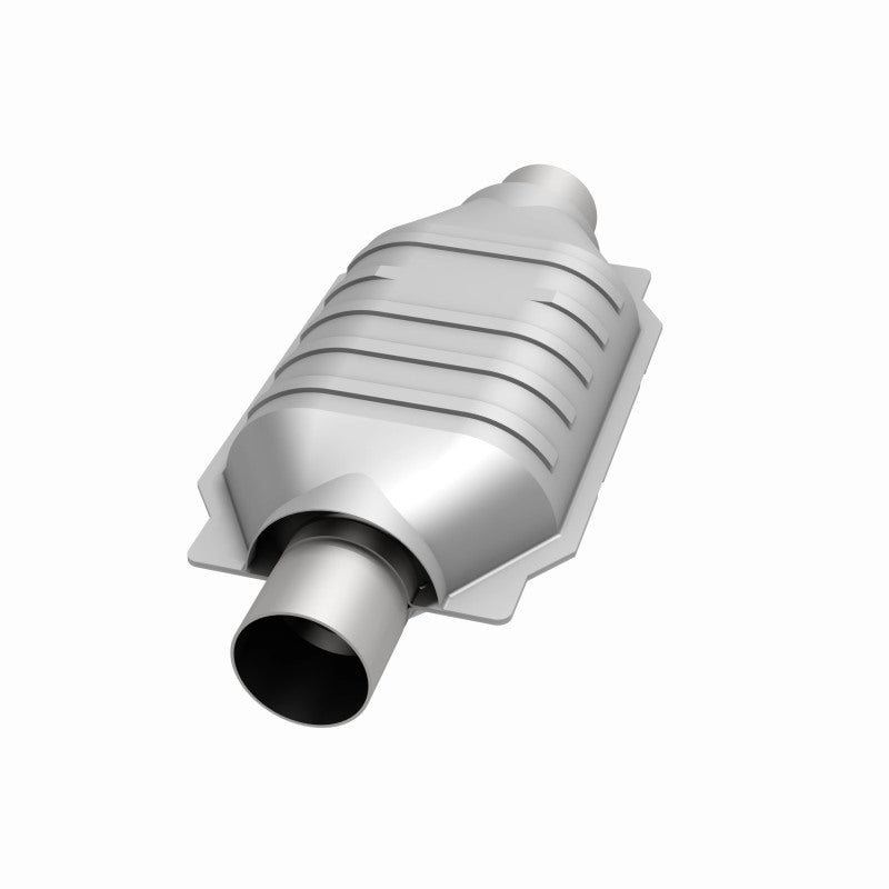 MagnaFlow Conv Univ 2.5in Inlet/Outlet Center/Center Oval 12in Body L x 7in W x 16in Overall L Magnaflow
