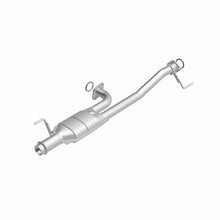 Load image into Gallery viewer, Magnaflow Conv DF 00-04 Toyota Tundra 4.7L Rear (49 State)