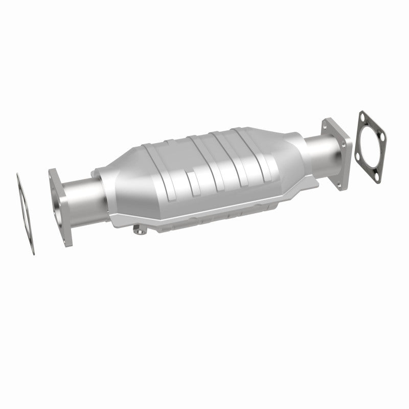 MagnaFlow California Converter Direct Fit 75-82 Chevrolet LUV 1.8L / 86-91 Isuzu Trooper 2.3L Magnaflow