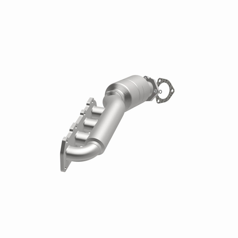 MagnaFlow Conv DF 02-04 VW Passat 4.0L Magnaflow