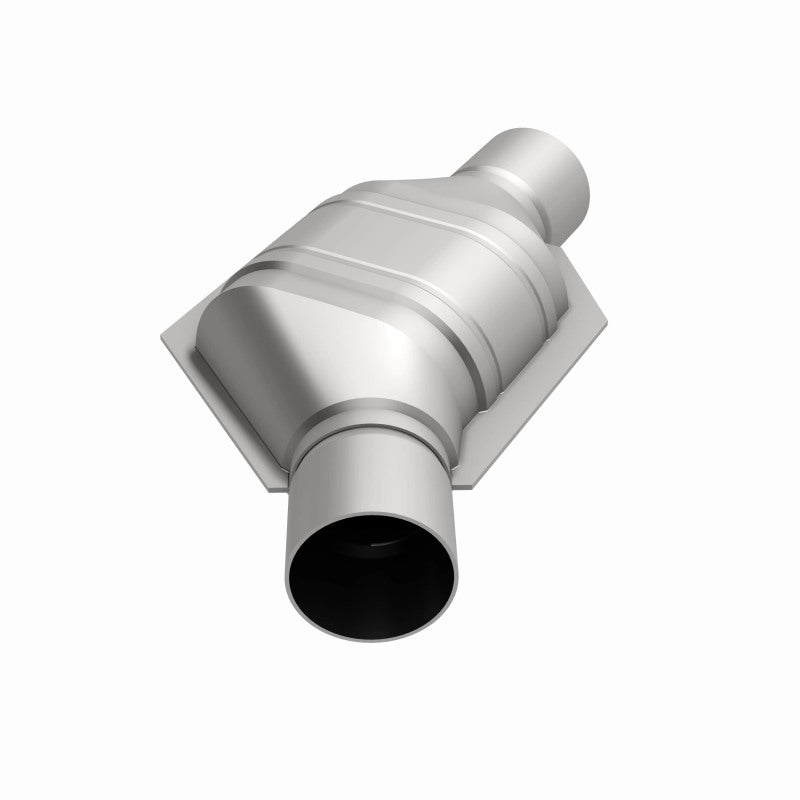 MagnaFlow Conv Univ 2.25in Inlet/Outlet Angled Offset/Center Calif OBDII Magnaflow