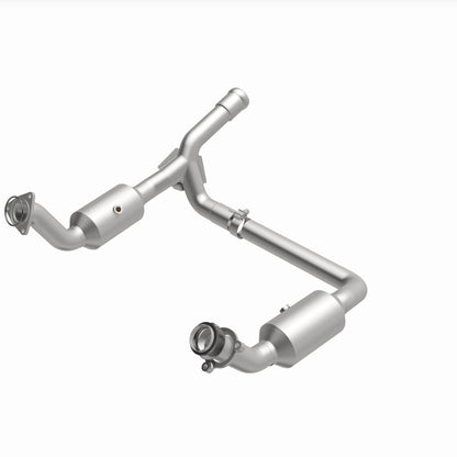 Magnaflow 19-20 GMC Sierra 1500 Single Underbody 4.3L/5.3L Direct Fit Catalytic Converter Magnaflow