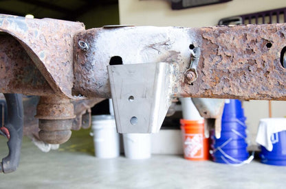 Rust Buster 09-18 Dodge Ram 1500 All Cab/Bed Config. Sway Bar Link Bracket - Right