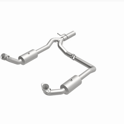 Magnaflow 09-13 Ford E-350 Super Duty V10 6.8 OEM Underbody Direct Fit Catalytic Converter Magnaflow