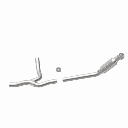 MagnaFlow Conv Direct Fit OEM 2005 Dodge Ram 1500 Underbody Magnaflow