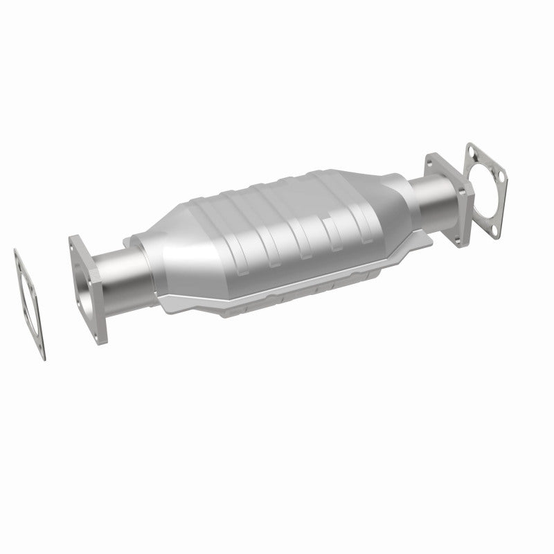 MagnaFlow California Converter Direct Fit 75-82 Chevrolet LUV 1.8L / 86-91 Isuzu Trooper 2.3L Magnaflow