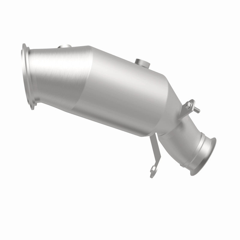 MagnaFlow 2014 BMW 335i GT xDrive 3.0L Underbody Direct Fit EPA Compliant Catalytic Converter Magnaflow