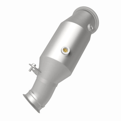 MagnaFlow 2014 BMW 335i GT xDrive 3.0L Underbody Direct Fit EPA Compliant Catalytic Converter Magnaflow