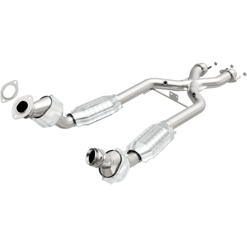 Magnaflow Conv DF 96-98 4.6L *California* Magnaflow